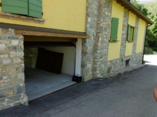 Due depositi in Villa Minozzo (RE) - 2