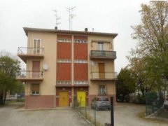 Appartamento al 1° piano con cantina e garage a Sant'Ilario - 1