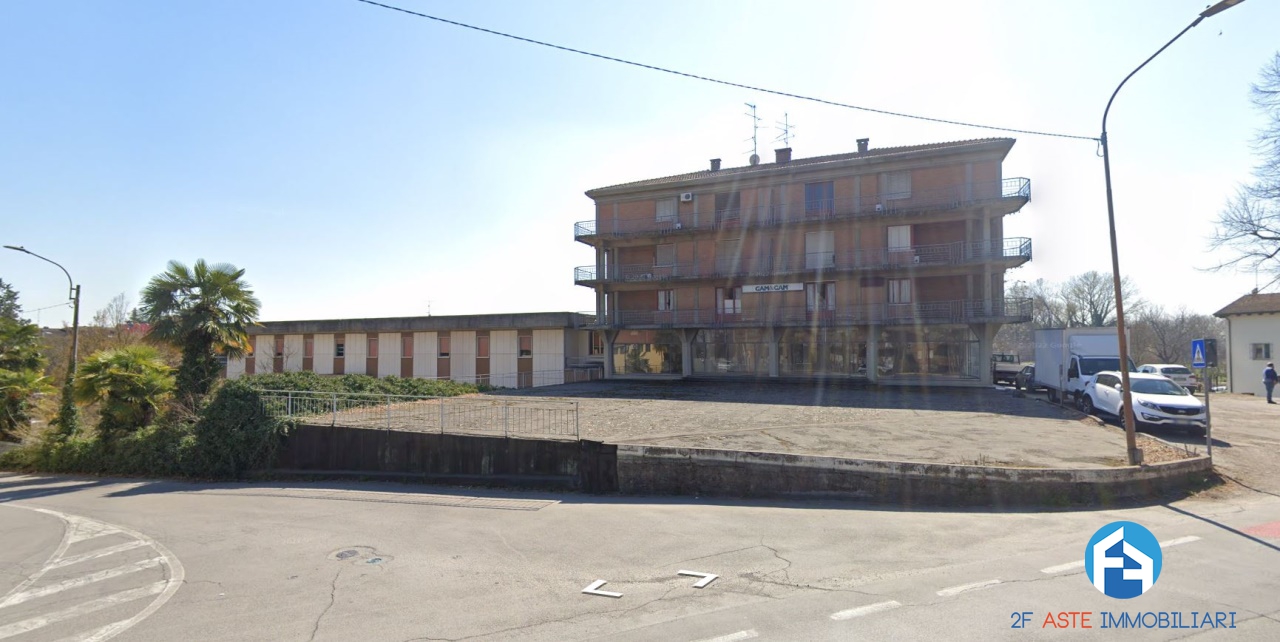 Complesso immobiliare in Montecchio Emilia (RE)