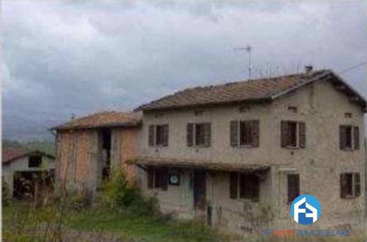 casa indipendente in vendita a Carpineti